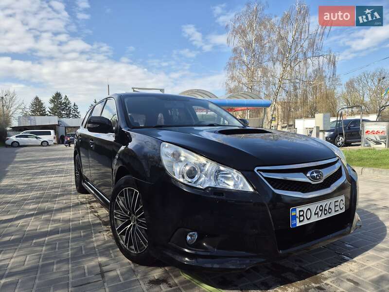 2011 subaru legacy
