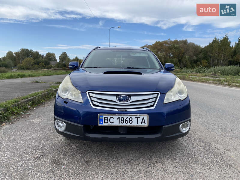 2010 subaru legacy