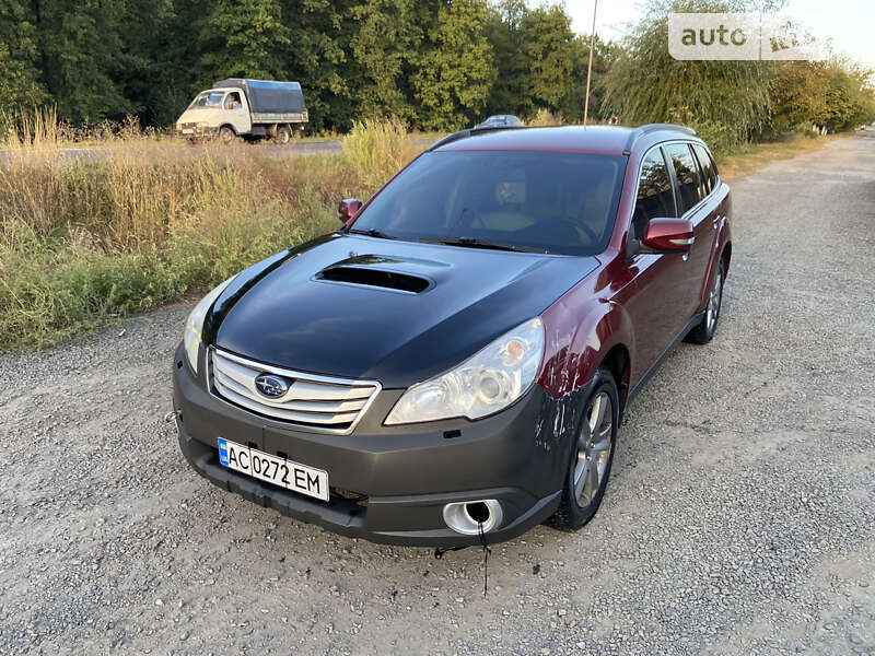2010 subaru legacy