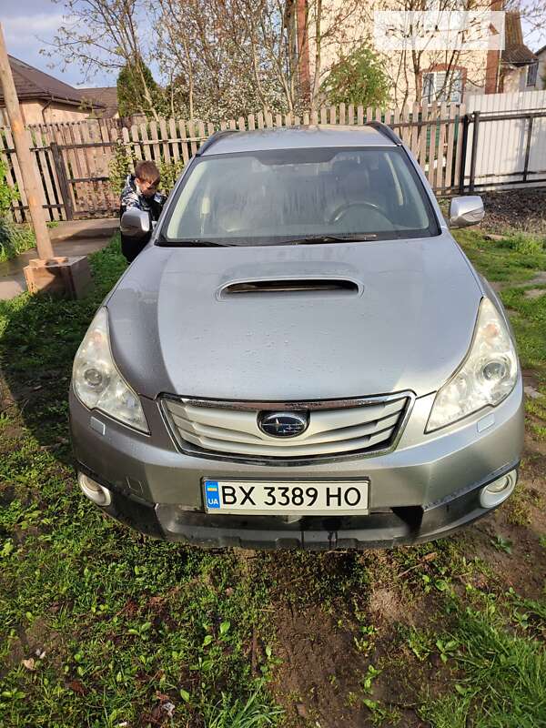 2010 subaru outback
