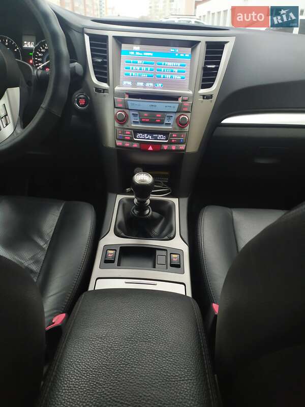 2010 subaru outback