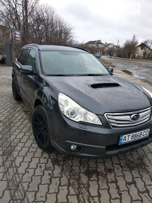 2010 subaru legacy