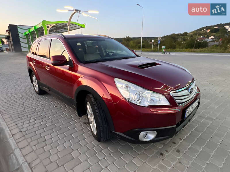 2011 subaru legacy