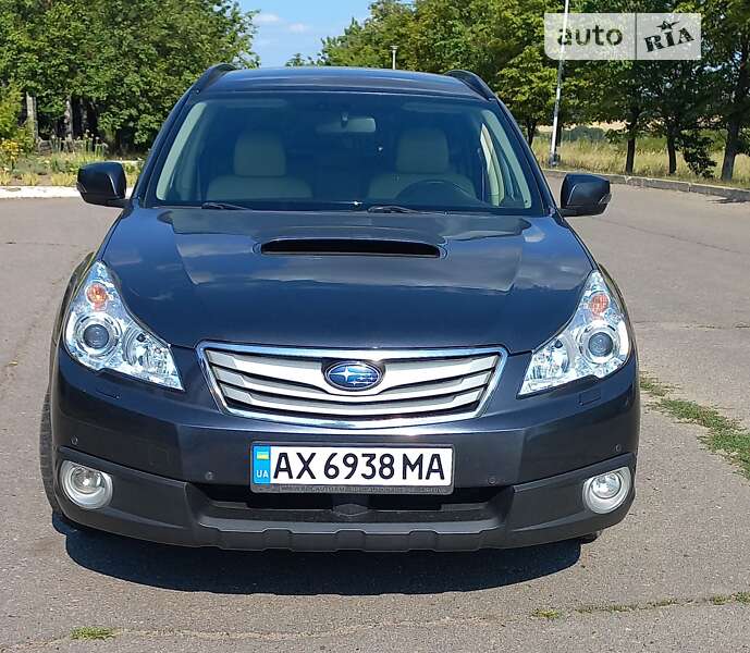 2011 subaru legacy