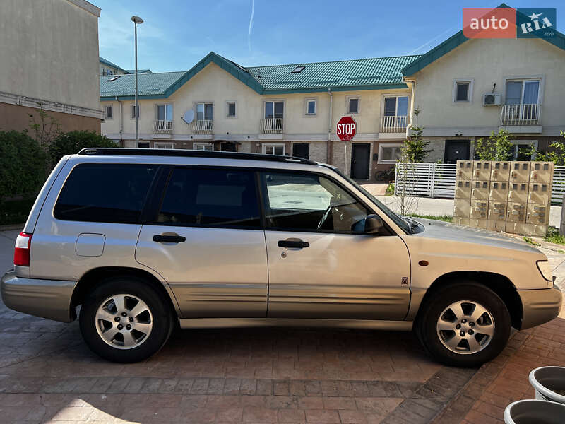 2000 subaru forester