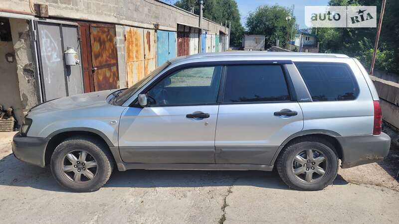 2004 subaru forester