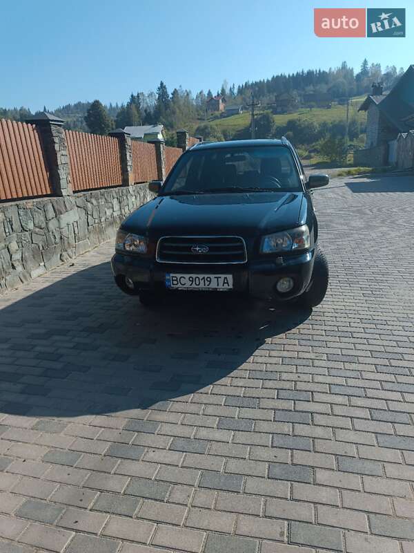 2005 subaru forester