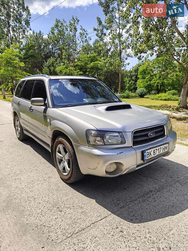 2004 subaru forester