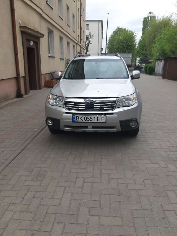 2010 subaru forester