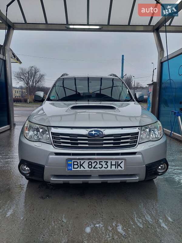 2010 subaru forester