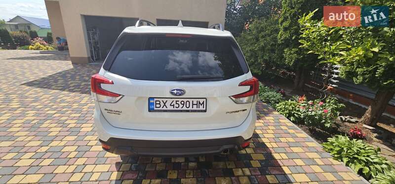 2022 subaru forester