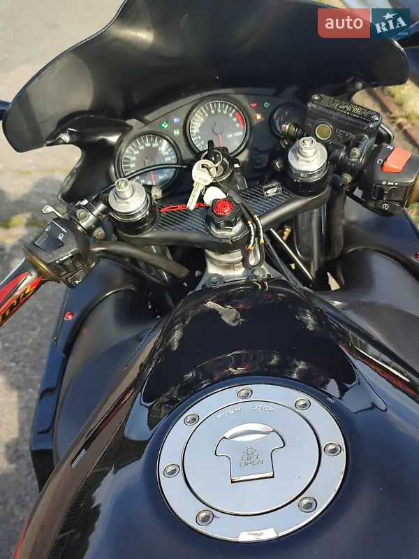 2000 honda pc 35