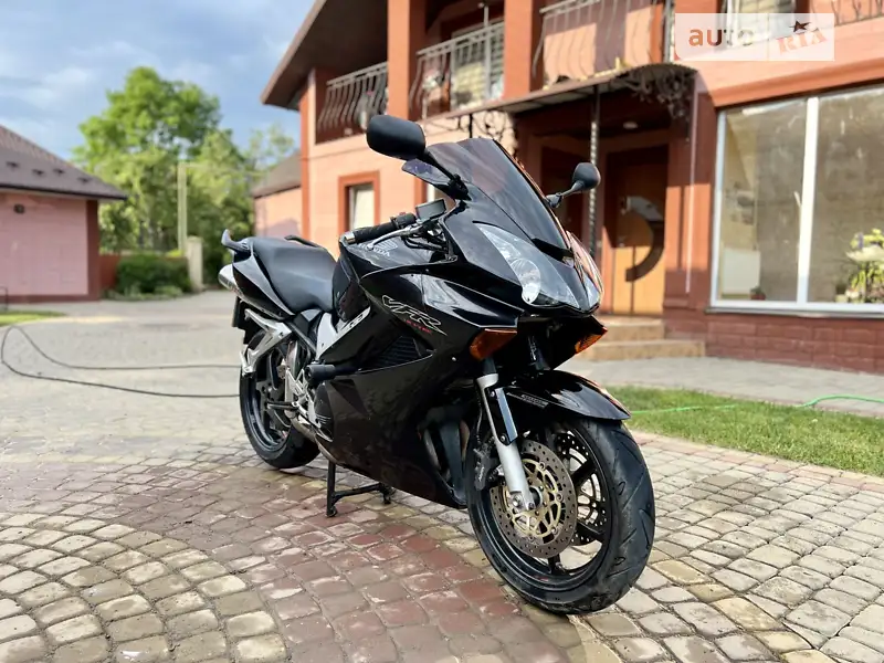 2008 honda vfr 800