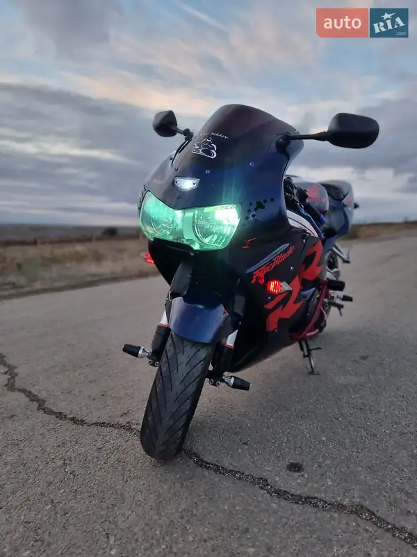 1995 honda cbr 900rr