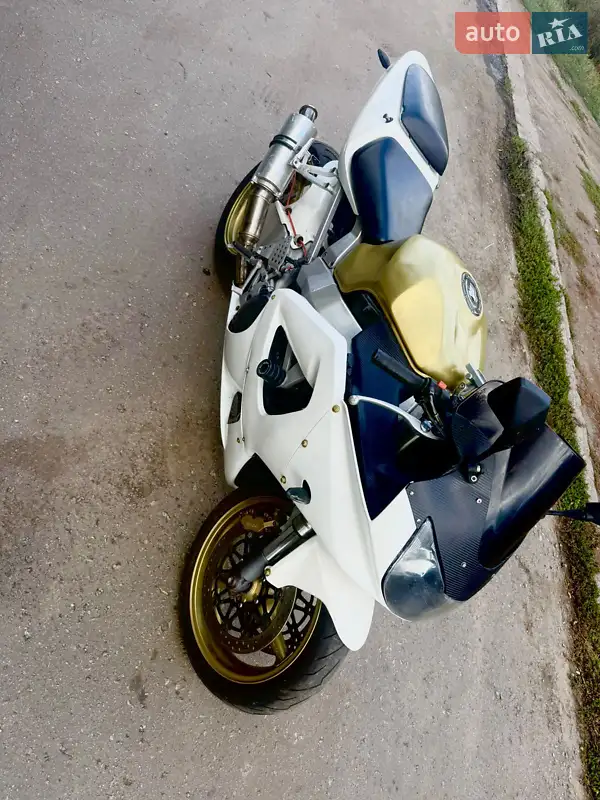 2001 honda cbr-929r