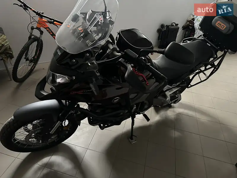2016 honda vfr-1200-xdaeru