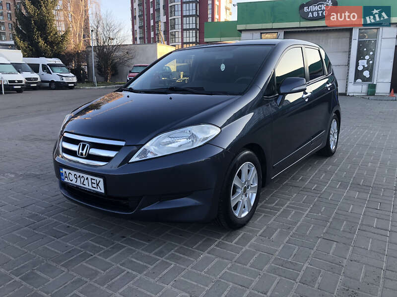 2006 honda fr-v