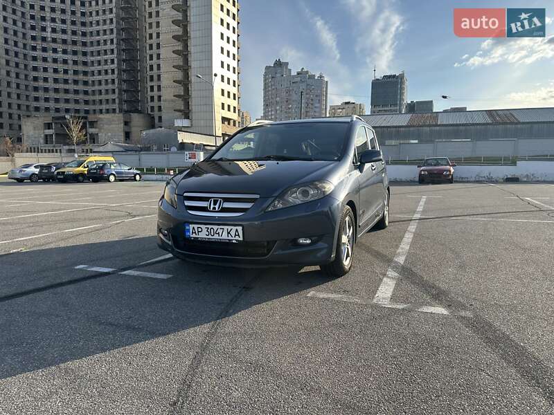 2006 honda fr-v