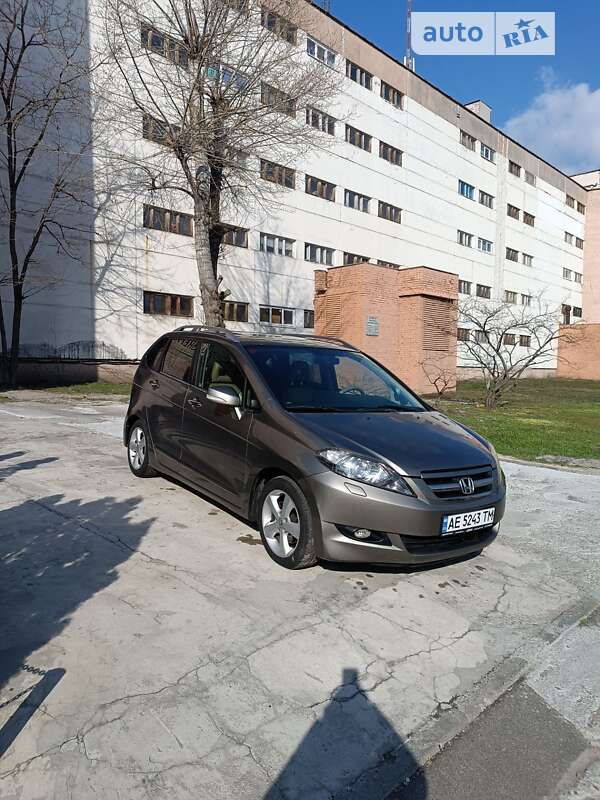 2006 honda fr-v