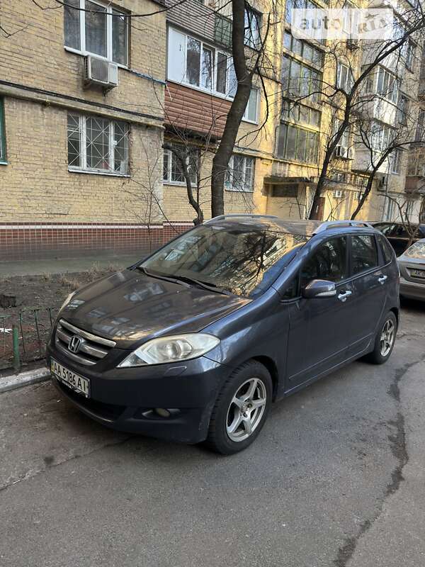 2006 honda fr-v