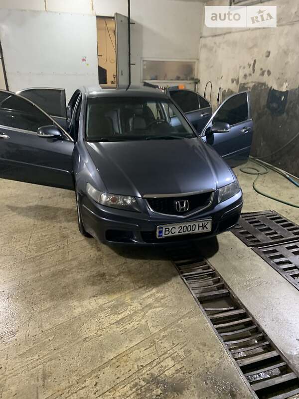 2004 honda accord