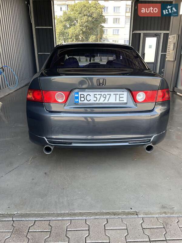 2004 honda accord