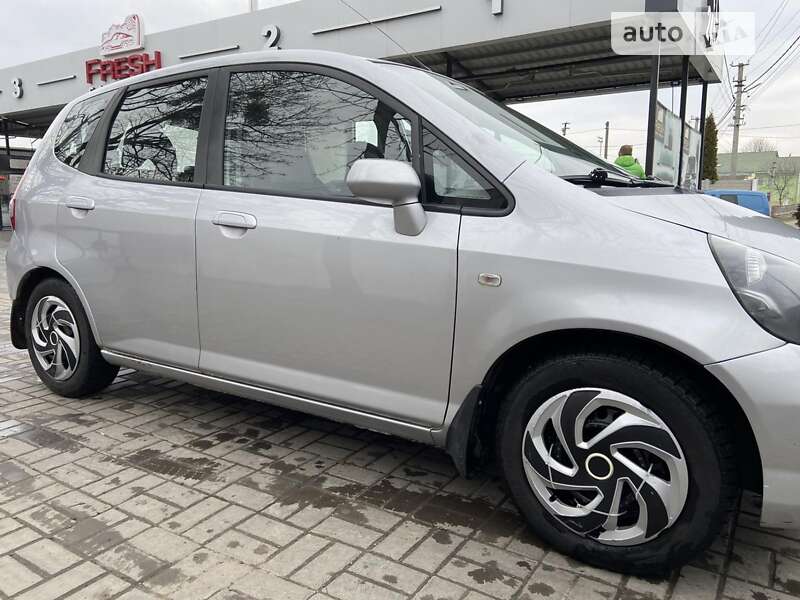 2004 honda jazz