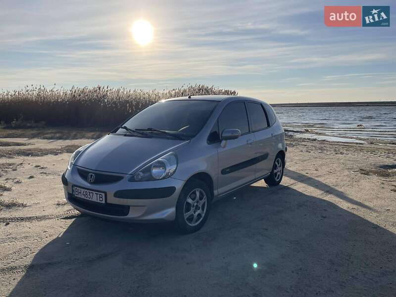 2005 honda jazz