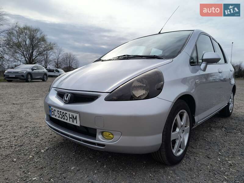 2004 honda jazz