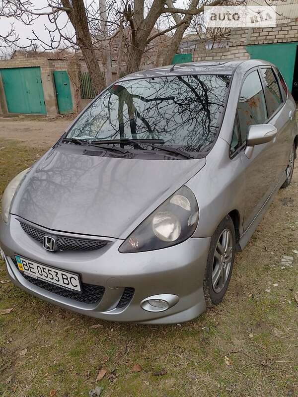 2005 honda jazz