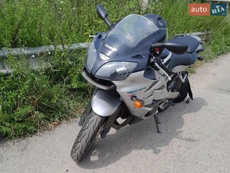 2000 kawasaki zx 600j