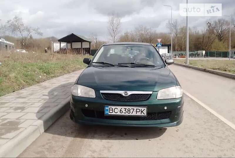 2000 mazda 323