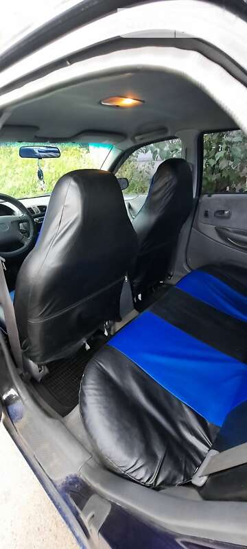 1999 mazda 323
