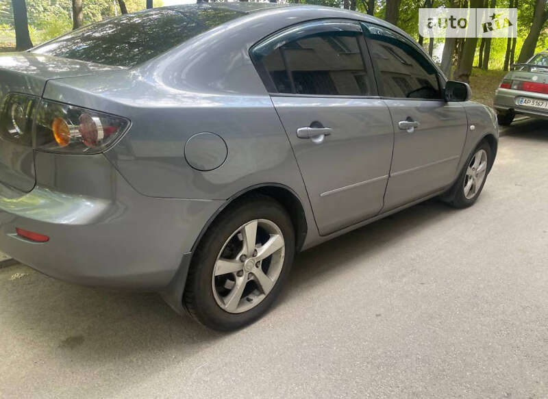 2004 mazda 3