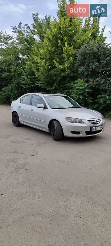 2004 mazda 3