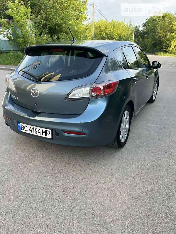 2010 mazda 3