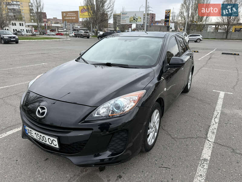 2012 MAZDA Mazda3
