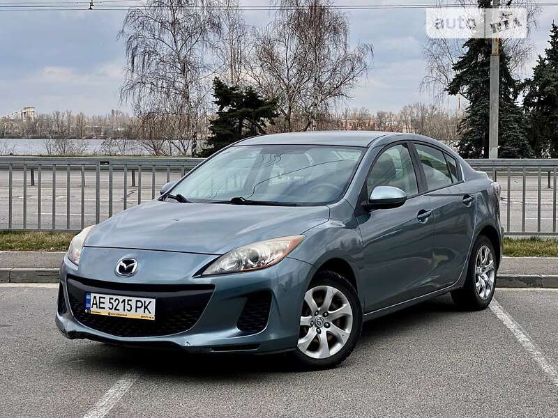 2012 MAZDA Mazda3