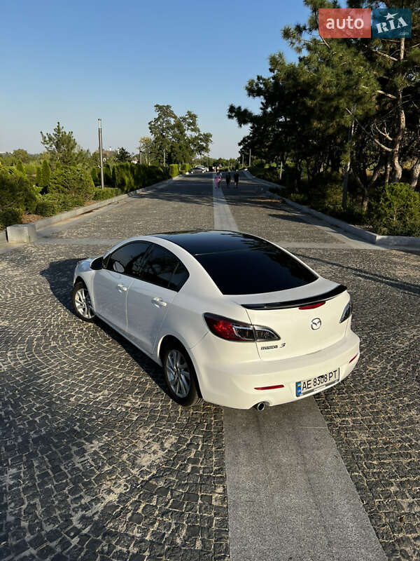 2011 mazda 3