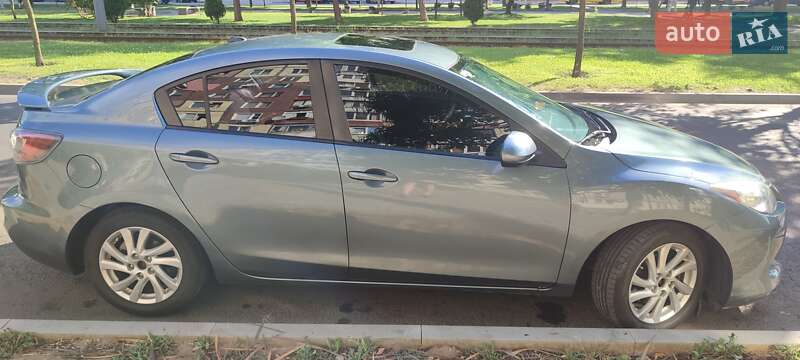 2012 mazda 3