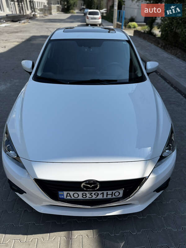 2015 mazda 3