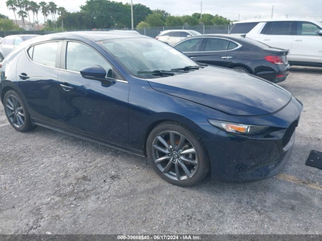 2019 MAZDA Mazda3