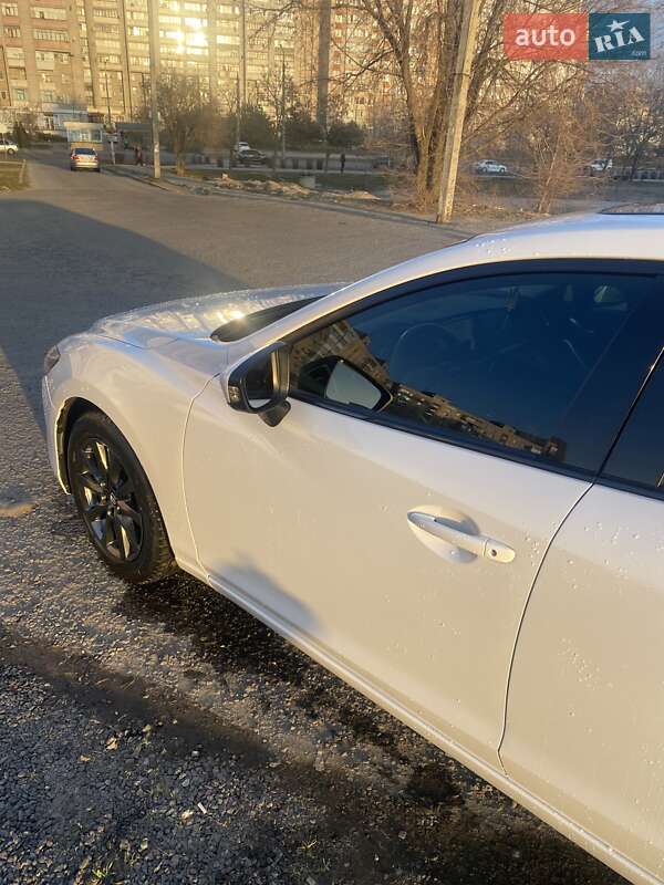 2015 MAZDA Mazda6