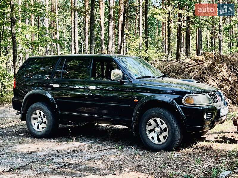 2003 mitsubishi pajero sport