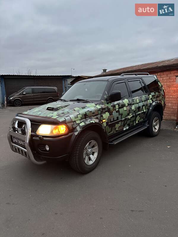 2006 mitsubishi pajero sport