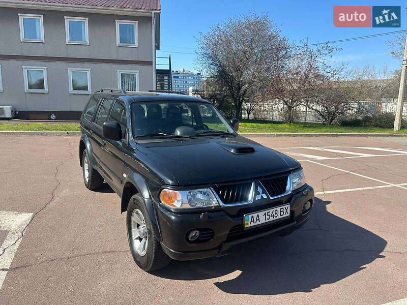 2006 mitsubishi pajero sport