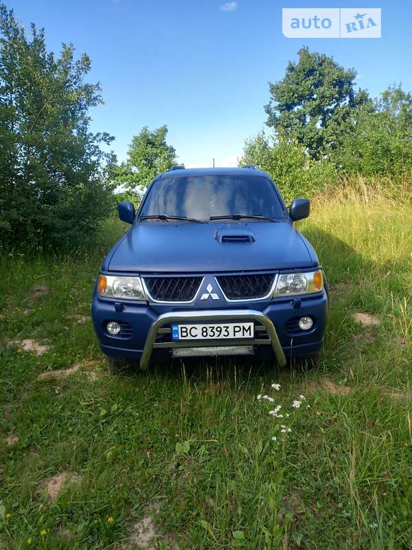 2006 mitsubishi pajero