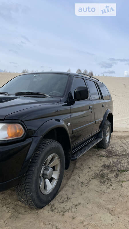 2006 mitsubishi pajero sport