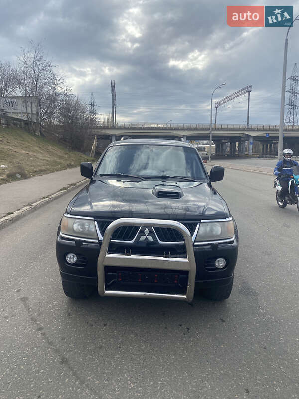 2007 mitsubishi pajero sport