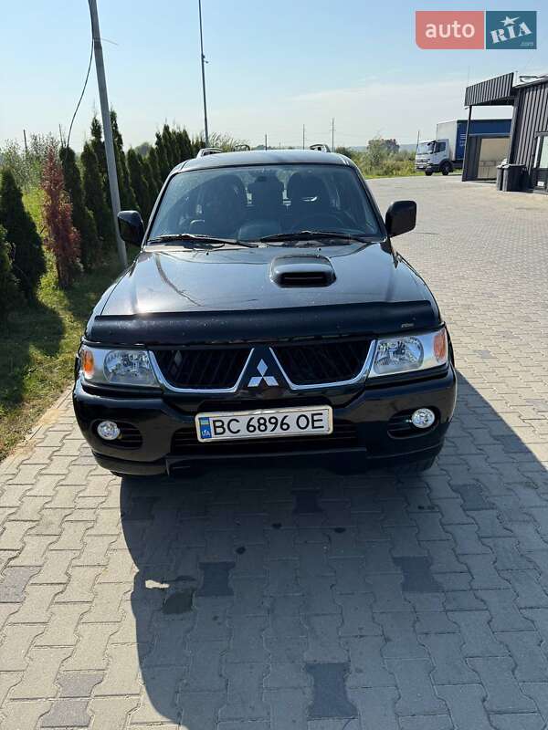 2007 mitsubishi pajero